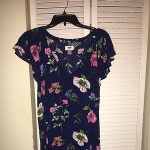 Cute new casual dress. Never worn!